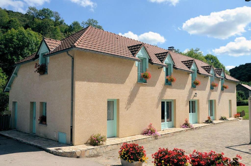 Logis Hotel Auberge De L'Allagnonette Saint-Poncy Exterior foto